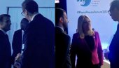 ПРЕДСЕДНИК НА ПАРИСКОМ МИРОВНОМ ФОРУМУ: Сусрет са Макроном - Вучић разговарао и са председником Гане (ФОТО) ПРЕДСЕДНИК НА ПАРИСКОМ МИРОВНОМ ФОРУМУ: Сусрет са Макроном - Вучић разговарао и са председником Гане (ФОТО)