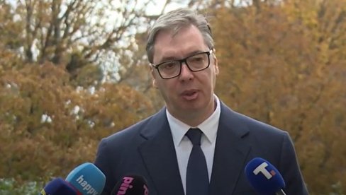TO SU SAMO TRIKOVI: Vučić iz Pariza - Mislim da je svima na Zapadu jasno da Kurti ne želi da formira ZSO TO SU SAMO TRIKOVI: Vučić iz Pariza - Mislim da je svima na Zapadu jasno da Kurti ne želi da formira ZSO