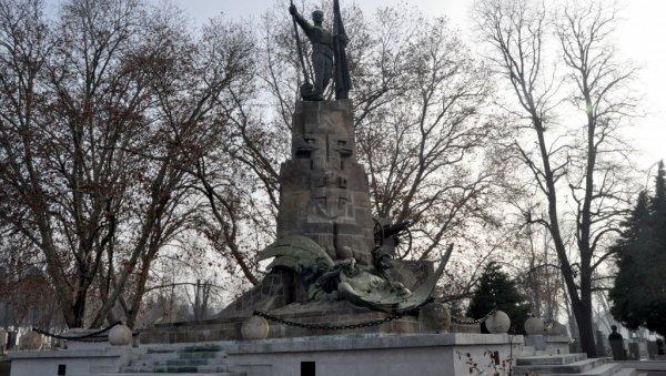 ПОЛАГАЊЕ ВЕНАЦА НА НОВОМ, ФРАНЦУСКОМ И ГРОБЉУ КОМОНВЕЛТА: Церемонија поводом Дана примирја у Првом светском рату ПОЛАГАЊЕ ВЕНАЦА НА НОВОМ, ФРАНЦУСКОМ И ГРОБЉУ КОМОНВЕЛТА: Церемонија поводом Дана примирја у Првом светском рату