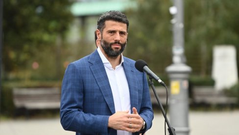 DVA VAŽNA PROJEKTA Šapić: Cve spremno za uređenje platoa Hrama Svetog Save i izgradnju garaže u Skerlićevoj DVA VAŽNA PROJEKTA Šapić: Cve spremno za uređenje platoa Hrama Svetog Save i izgradnju garaže u Skerlićevoj