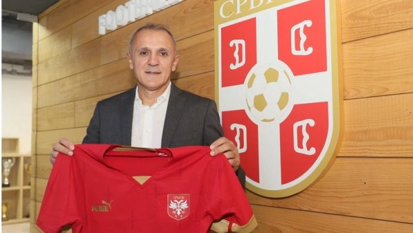 ПРВИ СПИСАК ЉУБИНКА ДРУЛОВИЋА: Селектор младе репрезентације Србије објавио на које играче рачуна у наредним мечевима ПРВИ СПИСАК ЉУБИНКА ДРУЛОВИЋА: Селектор младе репрезентације Србије објавио на које играче рачуна у наредним мечевима