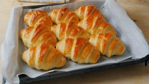 KROASAN SA DŽEMOM: Mirisom vraća u dane detinjstva