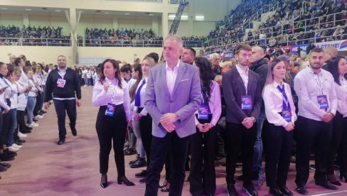 МИНИСТАР СПОРТА ЗОРАН ГАЈИЋ: Национални стадион - чудо невиђено МИНИСТАР СПОРТА ЗОРАН ГАЈИЋ: Национални стадион - чудо невиђено