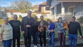 СНАГА ЈЕ У ЉУДИМА Вучић са породицом Николић из Михајловца: Ви много доприносите Србији и много вам хвала на томе  (ВИДЕО)