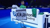 ГДЕ СИ ТИ ПОШАО? Ево шта је посебно разбеснело Ђоковића пошто је сломио рекет (ВИДЕО) ГДЕ СИ ТИ ПОШАО? Ево шта је посебно разбеснело Ђоковића пошто је сломио рекет (ВИДЕО)