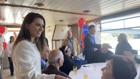 PENZIONERI SU IZGRADILI SRBIJU: Mali i Vidovićeva u poseti starijim sugrađanima (VIDEO) PENZIONERI SU IZGRADILI SRBIJU: Mali i Vidovićeva u poseti starijim sugrađanima (VIDEO)