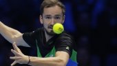 TO SE DESILO I NOVAKU! Danil Medvedev pričao o sunovratu Alkaraza, pa uvukao i Đokovića TO SE DESILO I NOVAKU! Danil Medvedev pričao o sunovratu Alkaraza, pa uvukao i Đokovića