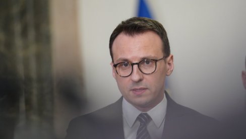 PRVO PREKO SUPRUGINE SUKNJE, SADA PREKO VUČIĆA Petković odgovorio mužu Osmanijeve - Zna se dobro čije su ruke ogrezle u zločine nad Srbima