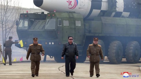 BUDITE SPREMNI ZA RAT: Kim DŽong Un naredio najviši stepen borbene gotovosti vojske Severne Koreje