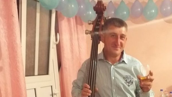 УБИЦА ИЗ КРУШЕВЦА БИО ЈЕ И КОЦКАР: И овај порок гурнуо га је преко ивице (ФОТО/ВИДЕО) УБИЦА ИЗ КРУШЕВЦА БИО ЈЕ И КОЦКАР: И овај порок гурнуо га је преко ивице (ФОТО/ВИДЕО)