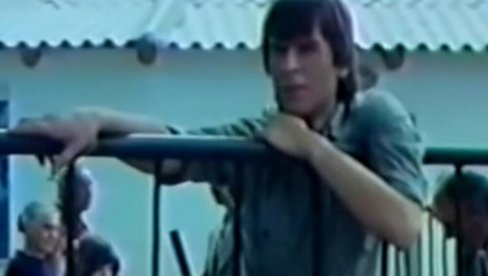 PRVA ULOGA ŽARKA LAUŠEVIĆA: Za ovaj film malo ljudi zna, imao je samo 18 godina (VIDEO) PRVA ULOGA ŽARKA LAUŠEVIĆA: Za ovaj film malo ljudi zna, imao je samo 18 godina (VIDEO)