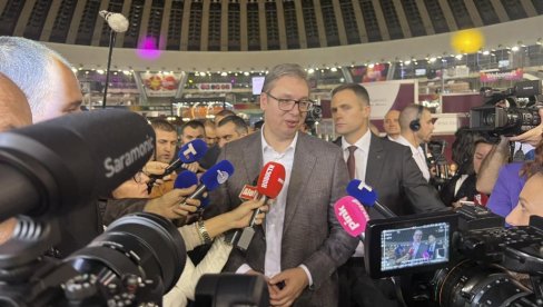 VUČIĆ O SPOLJNIM PRITISCIMA NA ZEMLJE BALKANA: Srbija želi da balkanski narodi upravljaju svojom sudbinom, a ne neko drugi VUČIĆ O SPOLJNIM PRITISCIMA NA ZEMLJE BALKANA: Srbija želi da balkanski narodi upravljaju svojom sudbinom, a ne neko drugi