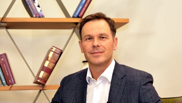 НАСТАВИТЕ ДА ЛЕТИТЕ ВИСОКО! Министар Синиша Мали саопштио сјајне вести - велики успех Ер Србије НАСТАВИТЕ ДА ЛЕТИТЕ ВИСОКО! Министар Синиша Мали саопштио сјајне вести - велики успех Ер Србије