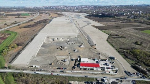 SA PRVE LINIJE METROA SELI SE 47 DOMAĆINSTAVA: Počela isplata porodicama u četiri opštine SA PRVE LINIJE METROA SELI SE 47 DOMAĆINSTAVA: Počela isplata porodicama u četiri opštine