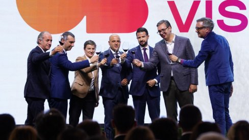 BEOGRAD JE PRESTONICA VINA: Pogledajte kako je proteklo sinoćnje otvaranje Drugog međunarodnog sajma vina (FOTO) BEOGRAD JE PRESTONICA VINA: Pogledajte kako je proteklo sinoćnje otvaranje Drugog međunarodnog sajma vina (FOTO)