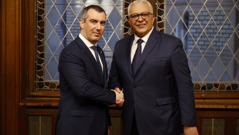 ORLIĆ I MANDIĆ JAČAJU SARADNJU: Sastanak predsednika paralamenata Srbije i Crne Gore ORLIĆ I MANDIĆ JAČAJU SARADNJU: Sastanak predsednika paralamenata Srbije i Crne Gore