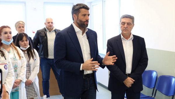 ШАПИЋ: Грађани насеља Гај у Барајеву добијају савремену амбуланту ШАПИЋ: Грађани насеља Гај у Барајеву добијају савремену амбуланту
