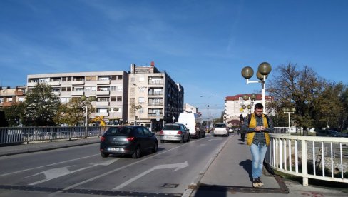 MENJA SE REŽIM SAOBRAĆAJA U PARAĆINU: Od ponedeljka počinju radovi na glavnom mostu MENJA SE REŽIM SAOBRAĆAJA U PARAĆINU: Od ponedeljka počinju radovi na glavnom mostu