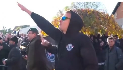 BUJA NACIZAM U HRVATSKOJ: Ustaški povici, Hitlerovi pozdravi u antisrpskom balu vampira u Vukovaru (VIDEO) BUJA NACIZAM U HRVATSKOJ: Ustaški povici, Hitlerovi pozdravi u antisrpskom balu vampira u Vukovaru (VIDEO)