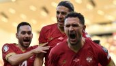 SRBIJA SLAVI VELJKOVIĆA: Ovako je defanzivac orlova zatresao mrežu Bugarske (VIDEO) SRBIJA SLAVI VELJKOVIĆA: Ovako je defanzivac orlova zatresao mrežu Bugarske (VIDEO)
