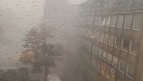 KIŠA NAPRAVILA PROBLEM: Deo Rajne zatvoren za saobraćaj zbog visokog vodostaja KIŠA NAPRAVILA PROBLEM: Deo Rajne zatvoren za saobraćaj zbog visokog vodostaja