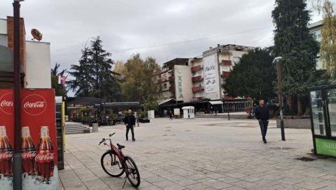 HAPŠENJE U BUJANOVCU: Ukrali torbu iz automobila HAPŠENJE U BUJANOVCU: Ukrali torbu iz automobila
