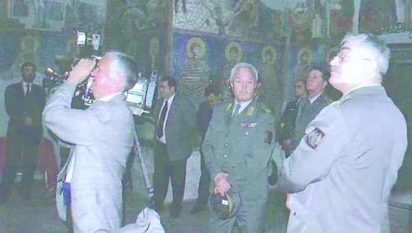 ФЕЉТОН - ПРАВОСЛАВЉЕ ПОМАЖЕ И У ОБАВЕШТАЈНОМ РАДУ: Само је Јован знао колико је било тешко и опасно доћи до проверене и тачне информаци ФЕЉТОН - ПРАВОСЛАВЉЕ ПОМАЖЕ И У ОБАВЕШТАЈНОМ РАДУ: Само је Јован знао колико је било тешко и опасно доћи до проверене и тачне информаци