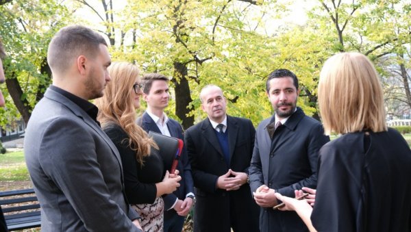МОМИРОВИЋ: Мале винарије су важна карика у равномерном економском развоју (ФОТО) МОМИРОВИЋ: Мале винарије су важна карика у равномерном економском развоју (ФОТО)