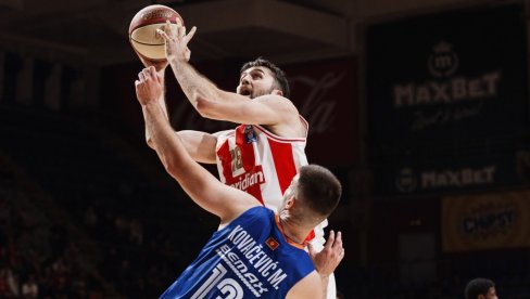 ZVEZDA SIJA SA VRHA: Kako su crveno-beli stali na čelo jadranskog karavana ZVEZDA SIJA SA VRHA: Kako su crveno-beli stali na čelo jadranskog karavana
