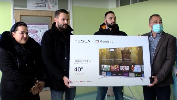 ТЕЛЕВИЗОР У ДЕЧЈОЈ ЧЕКАОНИЦИ: Донација Дому здравља Вршац ТЕЛЕВИЗОР У ДЕЧЈОЈ ЧЕКАОНИЦИ: Донација Дому здравља Вршац