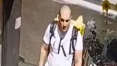 MUP TRAGA ZA NJIM: Ako ste videli ovog čoveka, hitno obavestite policiju (FOTO) MUP TRAGA ZA NJIM: Ako ste videli ovog čoveka, hitno obavestite policiju (FOTO)