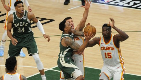 OŠAMARIO SAM SRBINA, A ONDA... NBA zvezda otkrila dugo čuvanu tajnu o haosu u svlačionici (VIDEO) OŠAMARIO SAM SRBINA, A ONDA... NBA zvezda otkrila dugo čuvanu tajnu o haosu u svlačionici (VIDEO)