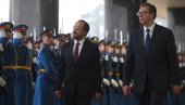 DOBRO NAM DOŠLI, DRAGI PRIJATELJU: Vučić dočekao predsednika Kipra, važni sastanci u planu (FOTO/VIDEO) DOBRO NAM DOŠLI, DRAGI PRIJATELJU: Vučić dočekao predsednika Kipra, važni sastanci u planu (FOTO/VIDEO)