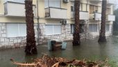 NEVREME I U HERCEG NOVOM: Zamalo potopljeni stanovi u zgradi u Bijeloj NEVREME I U HERCEG NOVOM: Zamalo potopljeni stanovi u zgradi u Bijeloj