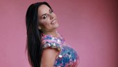 NOSI TITULU KRALJICE VESELJA: Marija Lukić zna više od milion pesama NOSI TITULU KRALJICE VESELJA: Marija Lukić zna više od milion pesama