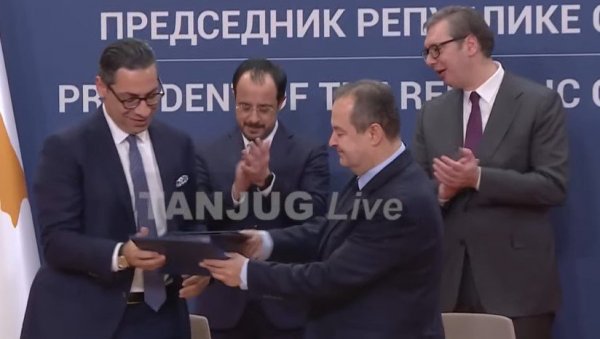 ПРЕДСЕДНИК СРБИЈЕ ВУЧИЋ И ПРЕДСЕДНИК КИПРА: Потписивање меморандума о разумевању између Србије и Кипра ПРЕДСЕДНИК СРБИЈЕ ВУЧИЋ И ПРЕДСЕДНИК КИПРА: Потписивање меморандума о разумевању између Србије и Кипра