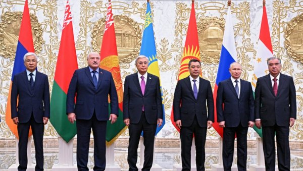 САСТАНАК ЧЛАНИЦА ОДКБ У БЕЛОРУСИЈИ, ЈЕДНА ЗЕМЉА ОДБИЛА ДА ДОЂЕ: Путин открио разлог свог доласка у Минск САСТАНАК ЧЛАНИЦА ОДКБ У БЕЛОРУСИЈИ, ЈЕДНА ЗЕМЉА ОДБИЛА ДА ДОЂЕ: Путин открио разлог свог доласка у Минск