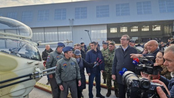 ПРЕДСЕДНИК НАЈАВИО НАБАВКУ НОВЕ ВОЈНЕ ОПРЕМЕ: Детаљно пратимо како се воде ратови и водимо рачуна да не заостајемо ПРЕДСЕДНИК НАЈАВИО НАБАВКУ НОВЕ ВОЈНЕ ОПРЕМЕ: Детаљно пратимо како се воде ратови и водимо рачуна да не заостајемо