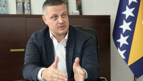 „MIŠEVI, DOBRO ZAPAMTITE…“ Bećirovićev pulen besni zbog zabrane proslave nepostojećeg dana državnosti u Banjaluci „MIŠEVI, DOBRO ZAPAMTITE…“ Bećirovićev pulen besni zbog zabrane proslave nepostojećeg dana državnosti u Banjaluci