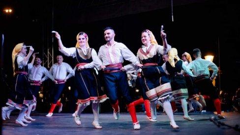 KONCERT POVODOM JUBILEJA : KUD Mladost iz Subotice slavi 75 godina postojanja KONCERT POVODOM JUBILEJA : KUD Mladost iz Subotice slavi 75 godina postojanja