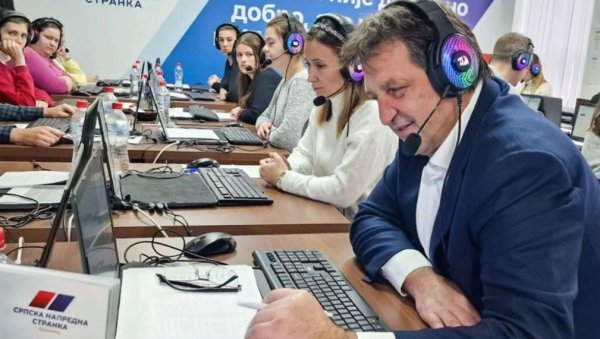 ЉУДИ СУ НАША НАЈВЕЋА СНАГА: Гашић - Морамо наставити са даљим развојем и борбом за бољи живот свих грађана (ФОТО) ЉУДИ СУ НАША НАЈВЕЋА СНАГА: Гашић - Морамо наставити са даљим развојем и борбом за бољи живот свих грађана (ФОТО)