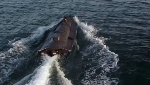 УКРАЈИНСКИ БЕСПОСАДНИ ЧАМЦИ MAGURA V5 ПАЛИ У РУКЕ РУСИМА: Неуспео напад на луку на Криму УКРАЈИНСКИ БЕСПОСАДНИ ЧАМЦИ MAGURA V5 ПАЛИ У РУКЕ РУСИМА: Неуспео напад на луку на Криму