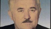 PREMINUO POZNATI PROFESOR: Osnovao je tri škole, sve se opraštaju od njega PREMINUO POZNATI PROFESOR: Osnovao je tri škole, sve se opraštaju od njega