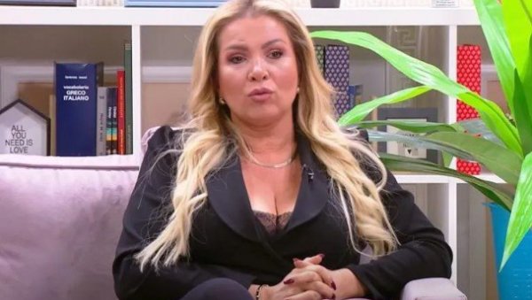 НЕ ЗНАШ ТИ ШТА ЗНАЧИ КАДА СУ ЉУДИ РАЗВЕДЕНИ: Оља Карлеуша искрено о мужу и породици НЕ ЗНАШ ТИ ШТА ЗНАЧИ КАДА СУ ЉУДИ РАЗВЕДЕНИ: Оља Карлеуша искрено о мужу и породици