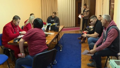 SRCE KAŽE ŠTA TREBA URADITI: Herceg Novi, Vranje i Gacko zajedno u akciji dobrovoljnog davalaštva krvi SRCE KAŽE ŠTA TREBA URADITI: Herceg Novi, Vranje i Gacko zajedno u akciji dobrovoljnog davalaštva krvi