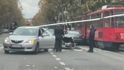 LANČANI UDES U BEOGRADU: Drama kod Mašinskog fakulteta LANČANI UDES U BEOGRADU: Drama kod Mašinskog fakulteta