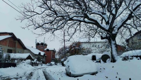 RHMZ UPOZORAVA: Danas nas očekuju temperature preko 20 stepeni, ali su na snazi meteoalarmi za sneg i vetar