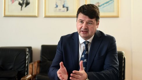 SVEOPŠTE NARODNO OKUPLJANJE Petrov o saboru 12. aprila: Nadam se jednom svetlu koje će nas izvesti iz ovog sivila u kojem smo živeli 5 meseci