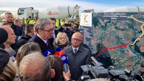 VELIKE VESTI: Danas i sutra počinju radovi na izgradnji gotovo 300 kilometara brzih saobraćajnica VELIKE VESTI: Danas i sutra počinju radovi na izgradnji gotovo 300 kilometara brzih saobraćajnica