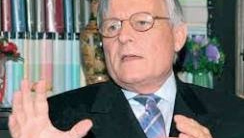 PREMINUO AKADEMIK TOMAS FLAJNER: SANU se oprostila od svog člana PREMINUO AKADEMIK TOMAS FLAJNER: SANU se oprostila od svog člana